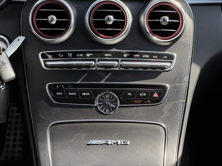 Mercedes-Benz Mercedes-Benz