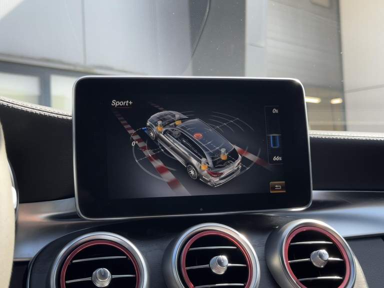 Mercedes-Benz Mercedes-Benz