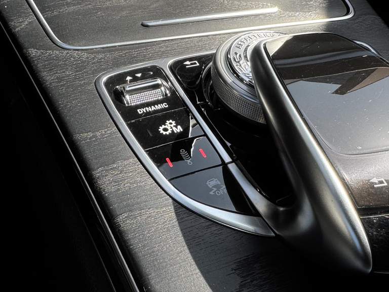 Mercedes-Benz Mercedes-Benz