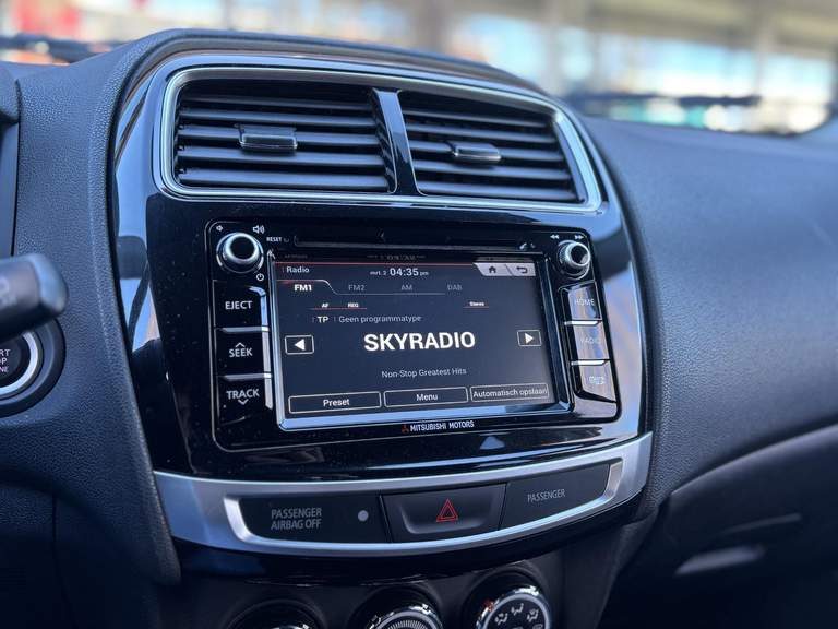 Mitsubishi Mitsubishi