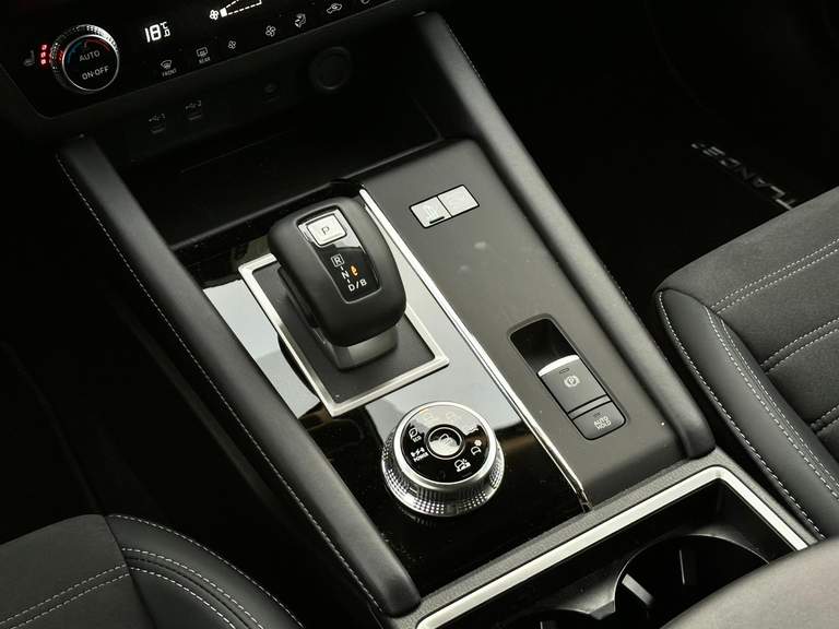 Mitsubishi Mitsubishi