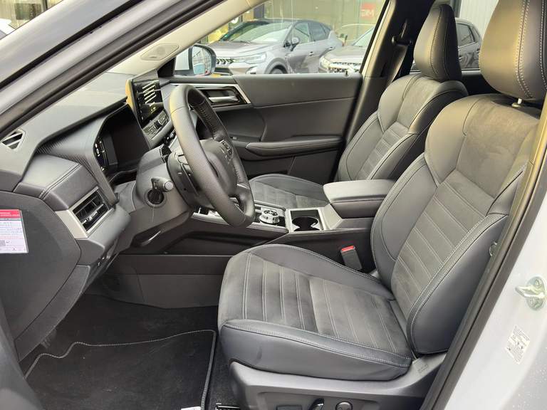 Mitsubishi Mitsubishi