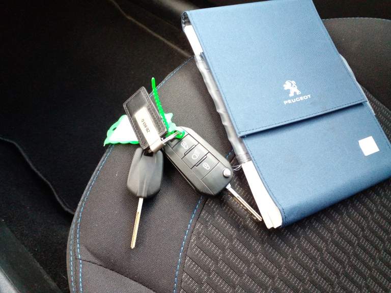 Peugeot Peugeot