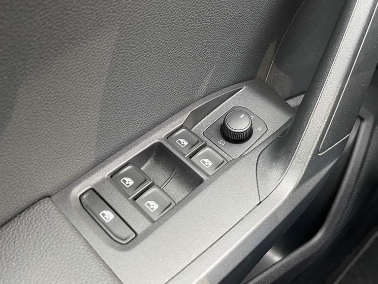 SEAT SEAT