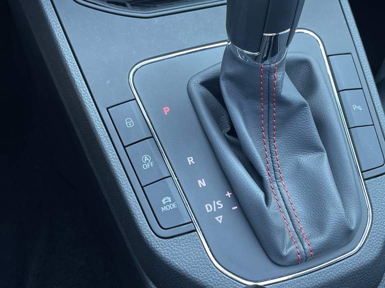SEAT SEAT