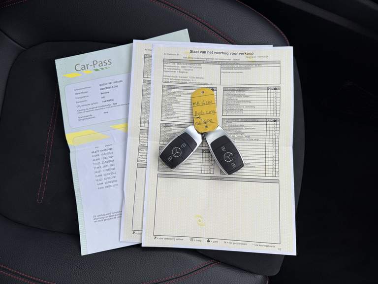 Mercedes-Benz Mercedes-Benz