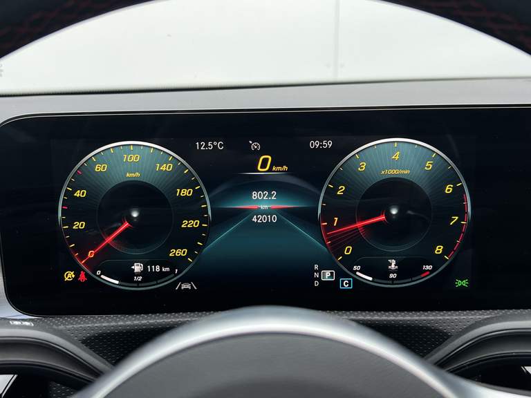 Mercedes-Benz Mercedes-Benz