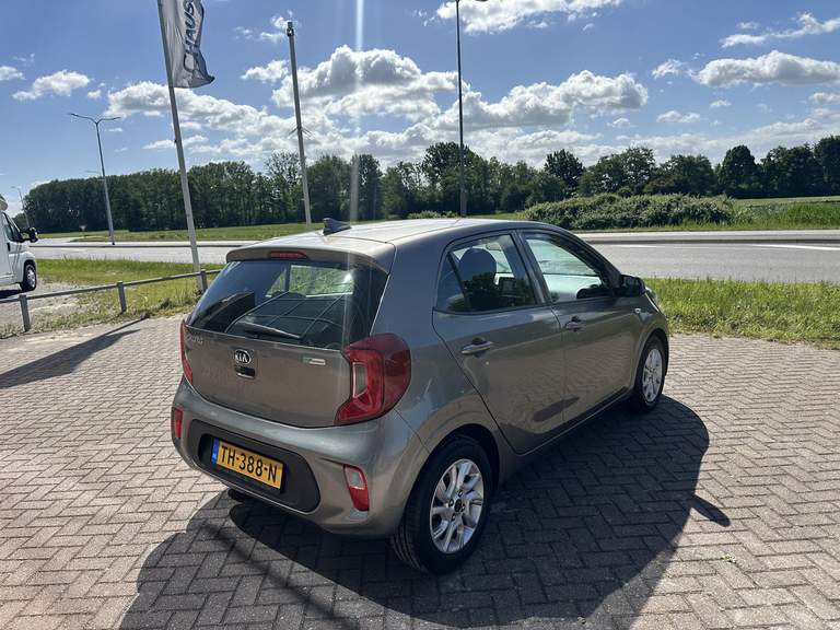 Kia Kia