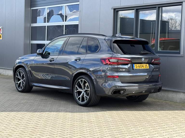 BMW BMW