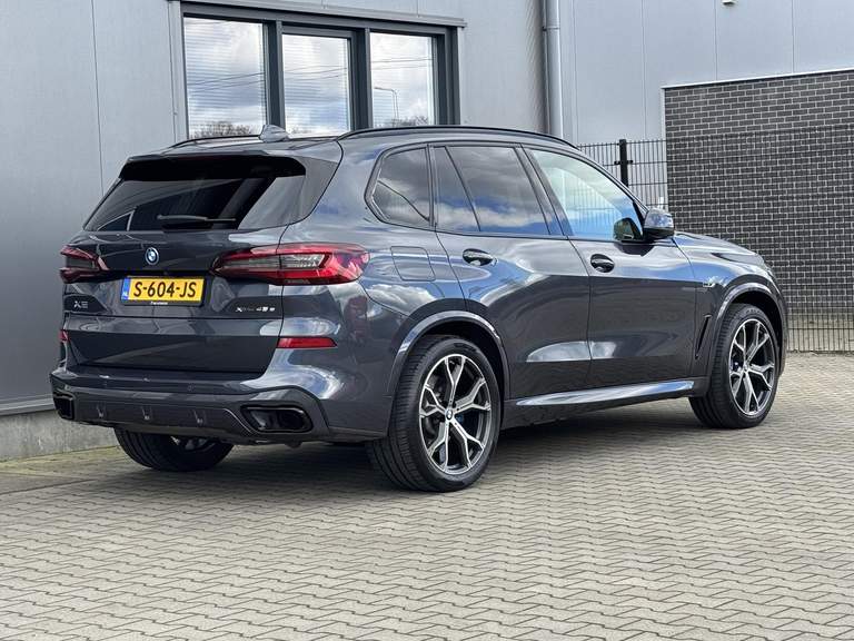 BMW BMW
