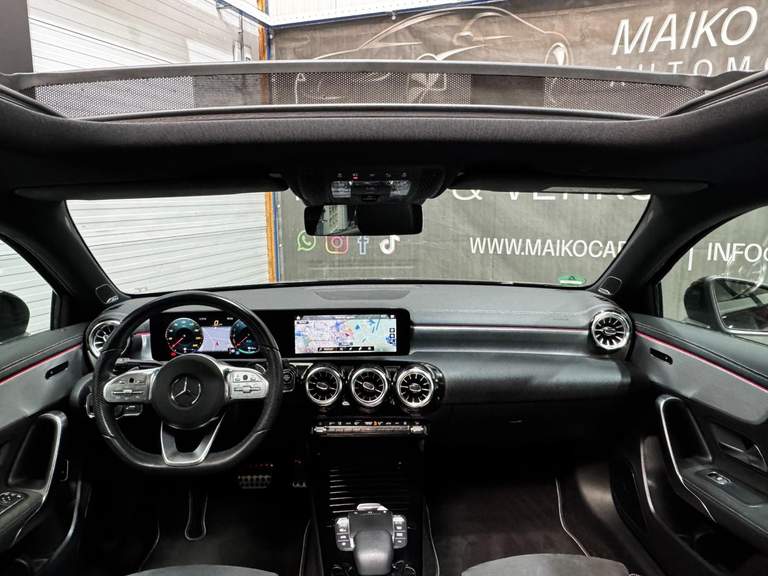 Mercedes-Benz Mercedes-Benz