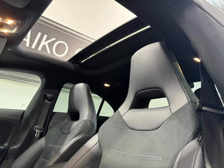 Mercedes-Benz Mercedes-Benz