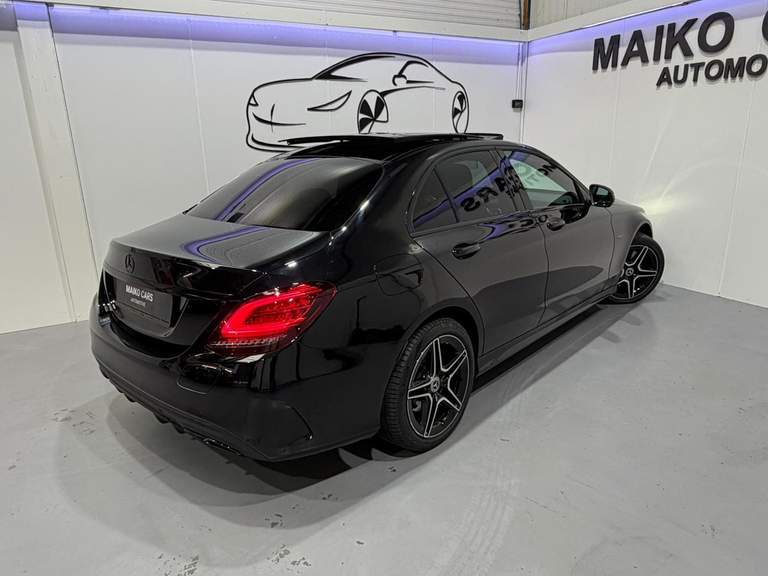 Mercedes-Benz Mercedes-Benz