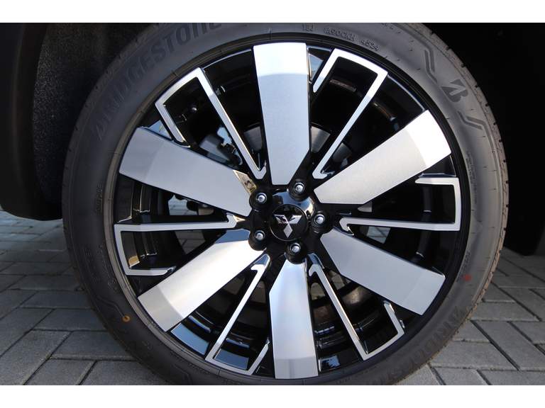 Mitsubishi Mitsubishi