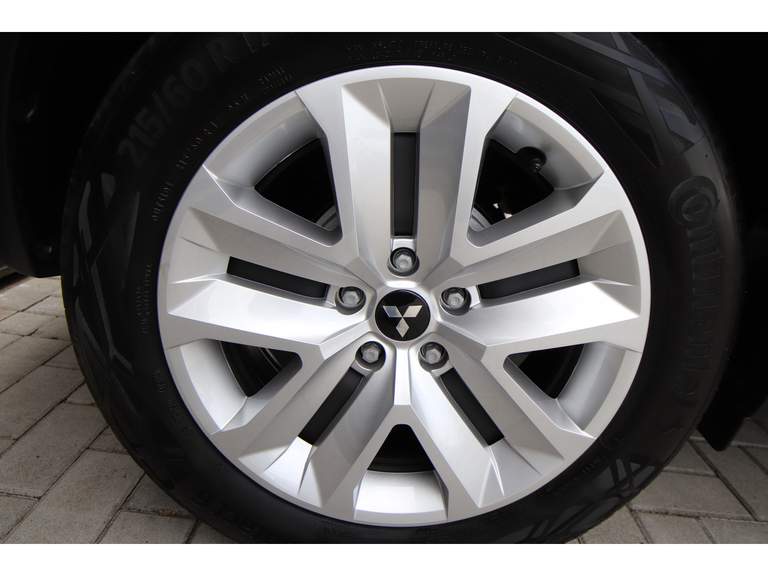 Mitsubishi Mitsubishi