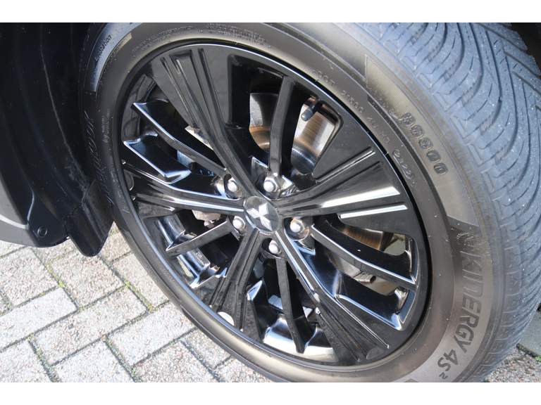 Mitsubishi Mitsubishi