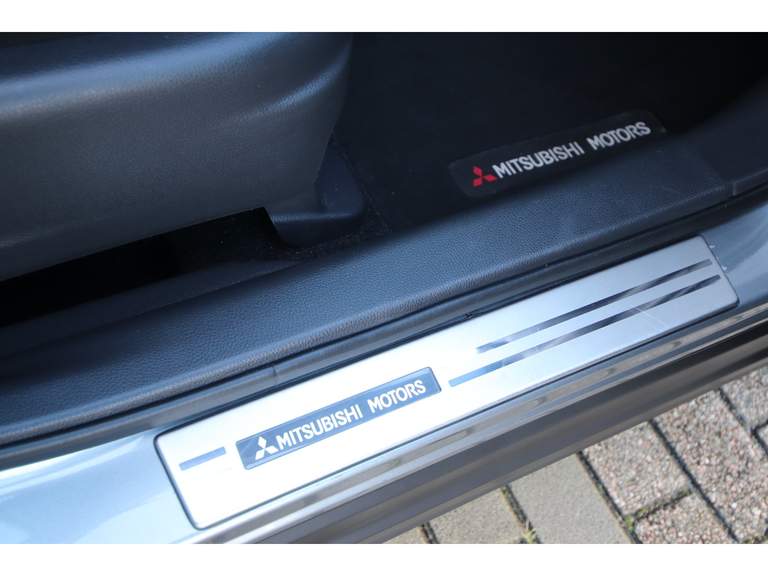 Mitsubishi Mitsubishi