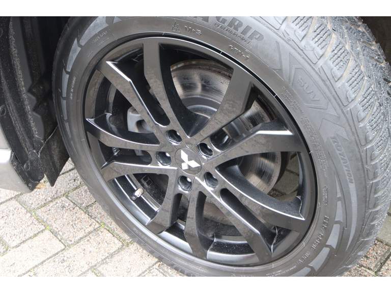 Mitsubishi Mitsubishi