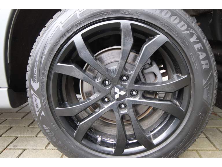 Mitsubishi Mitsubishi