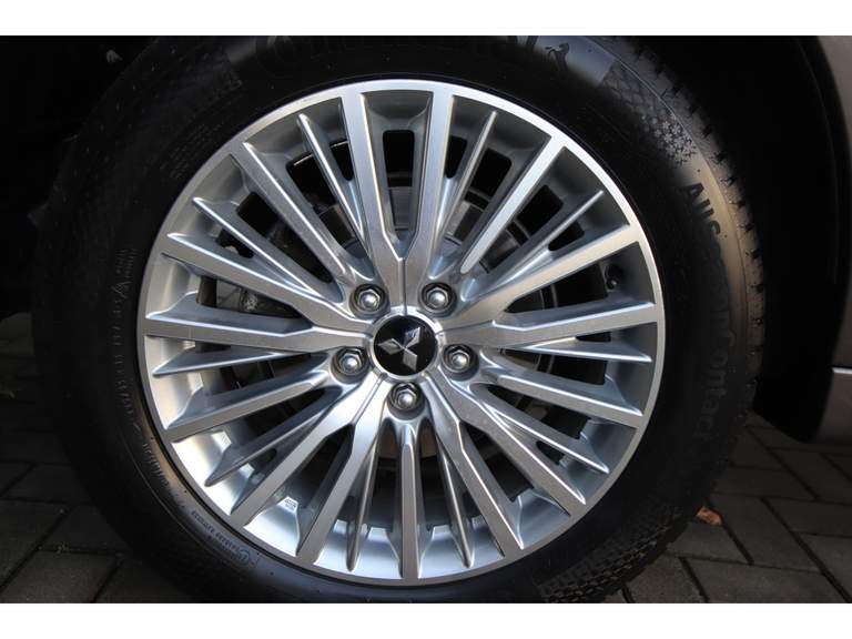 Mitsubishi Mitsubishi