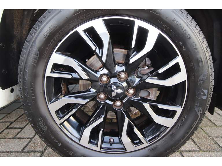 Mitsubishi Mitsubishi