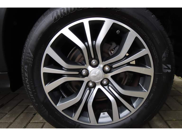 Mitsubishi Mitsubishi