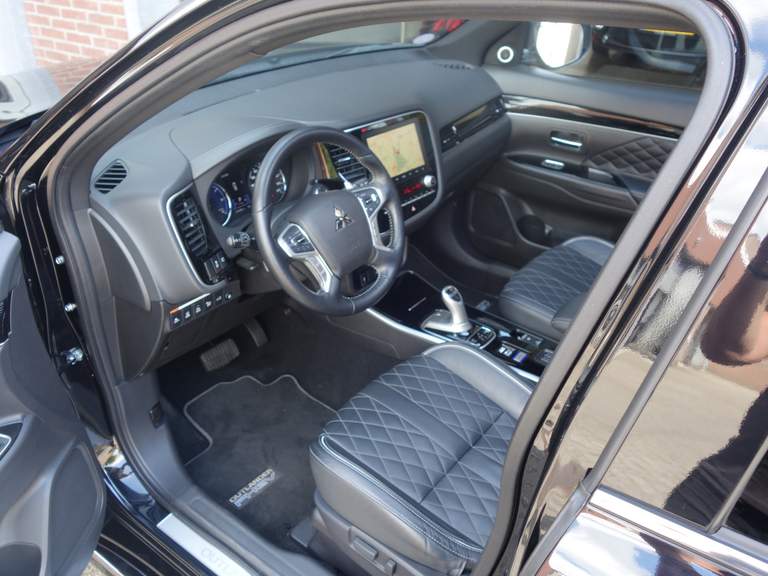 Mitsubishi Mitsubishi