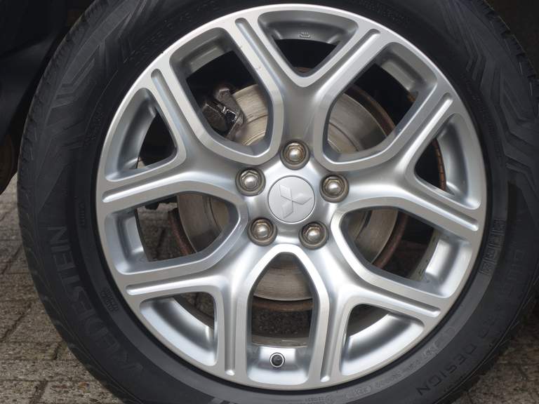 Mitsubishi Mitsubishi