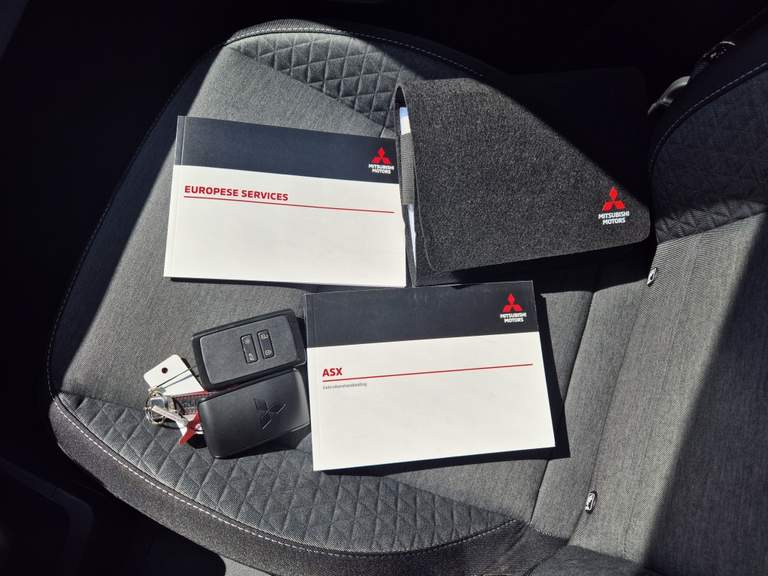 Mitsubishi Mitsubishi
