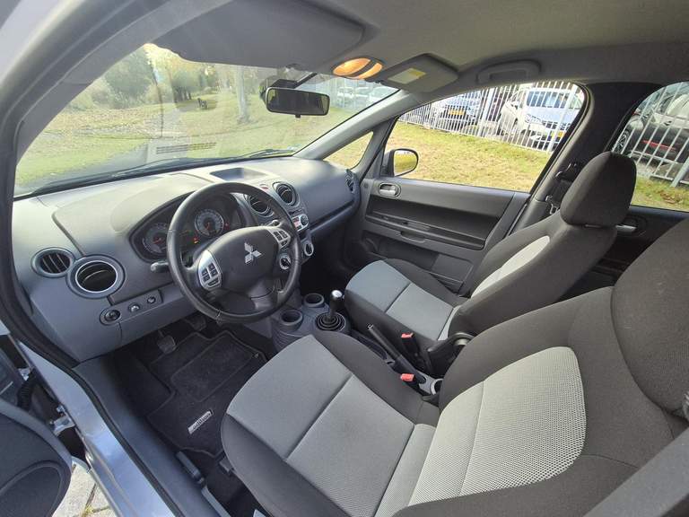 Mitsubishi Mitsubishi