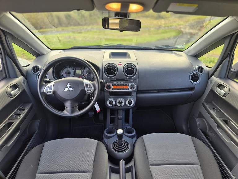 Mitsubishi Mitsubishi