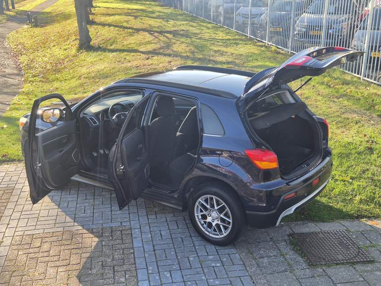 Mitsubishi Mitsubishi