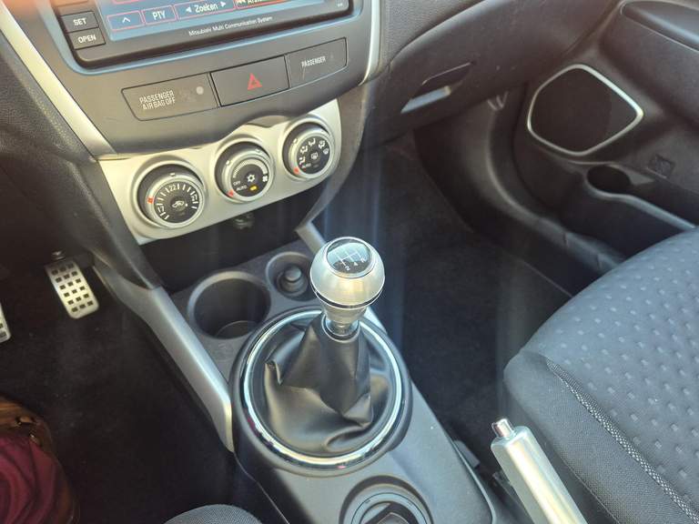 Mitsubishi Mitsubishi