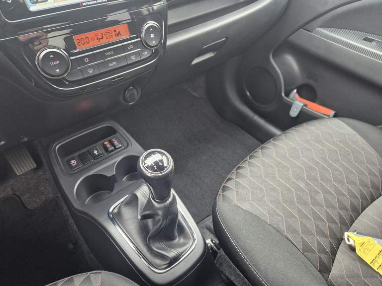 Mitsubishi Mitsubishi