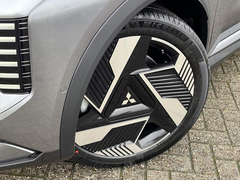 Mitsubishi Mitsubishi