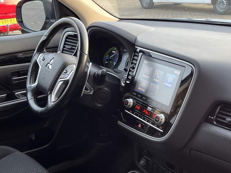 Mitsubishi Mitsubishi