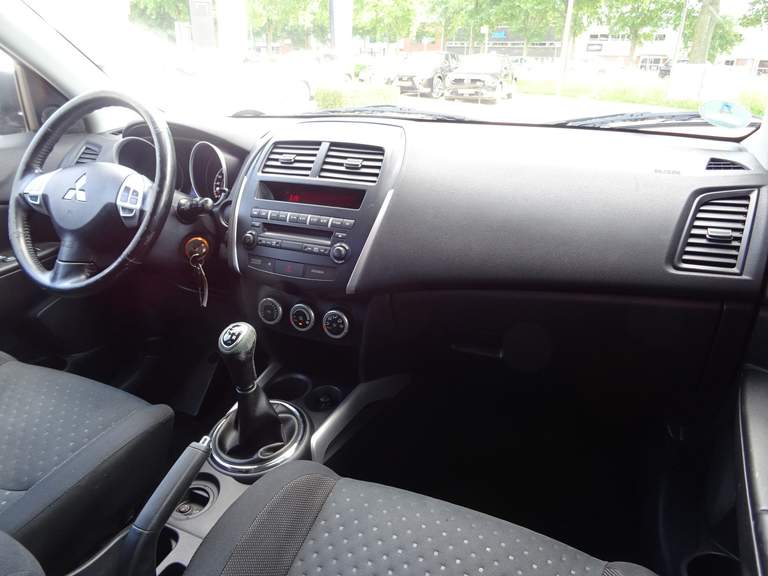 Mitsubishi Mitsubishi