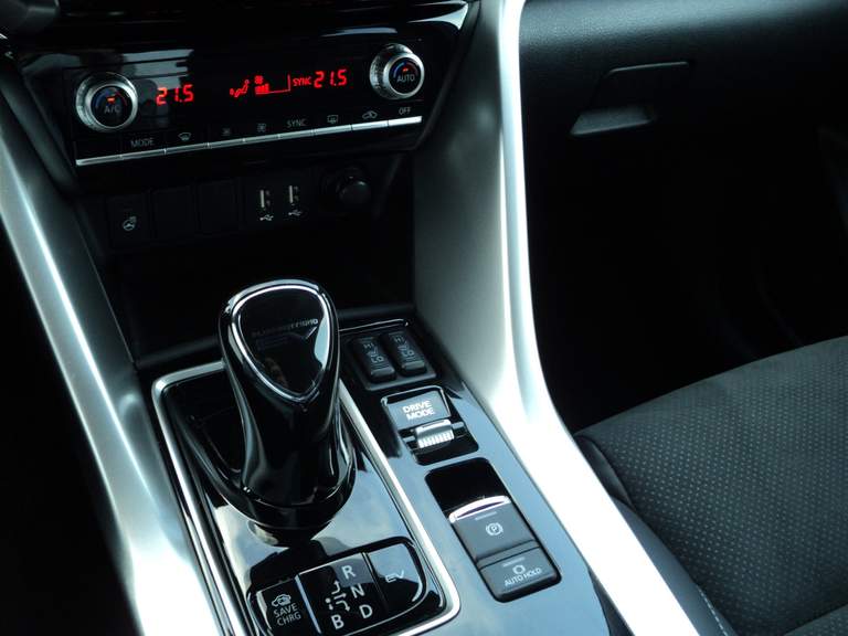 Mitsubishi Mitsubishi