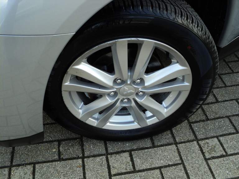 Mitsubishi Mitsubishi