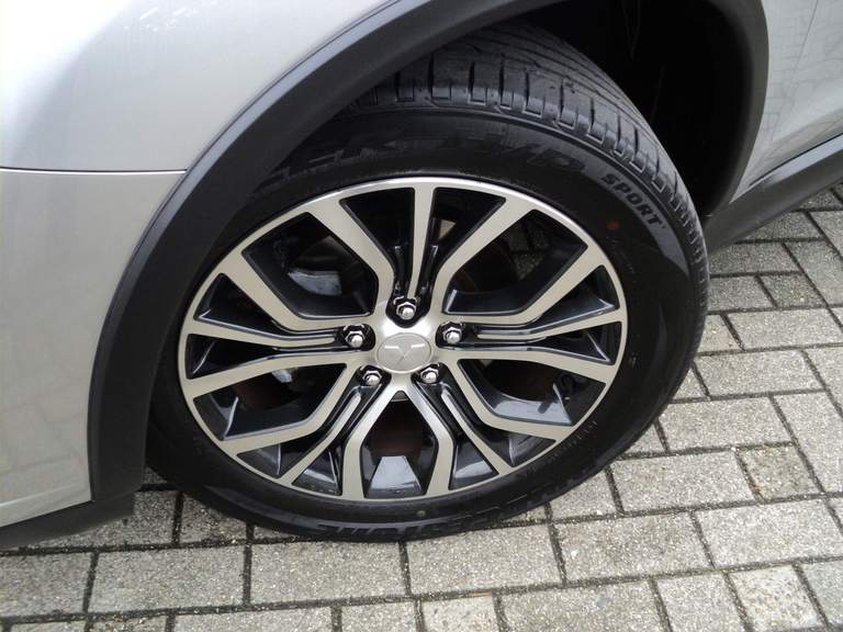 Mitsubishi Mitsubishi