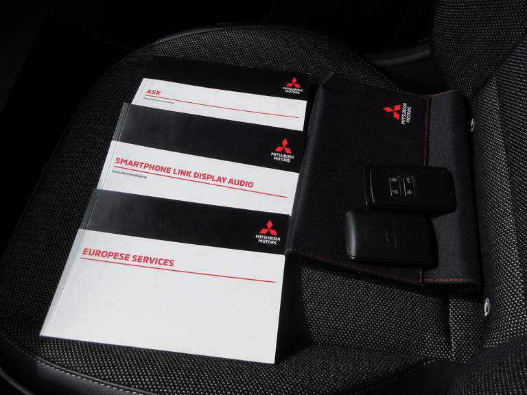 Mitsubishi Mitsubishi