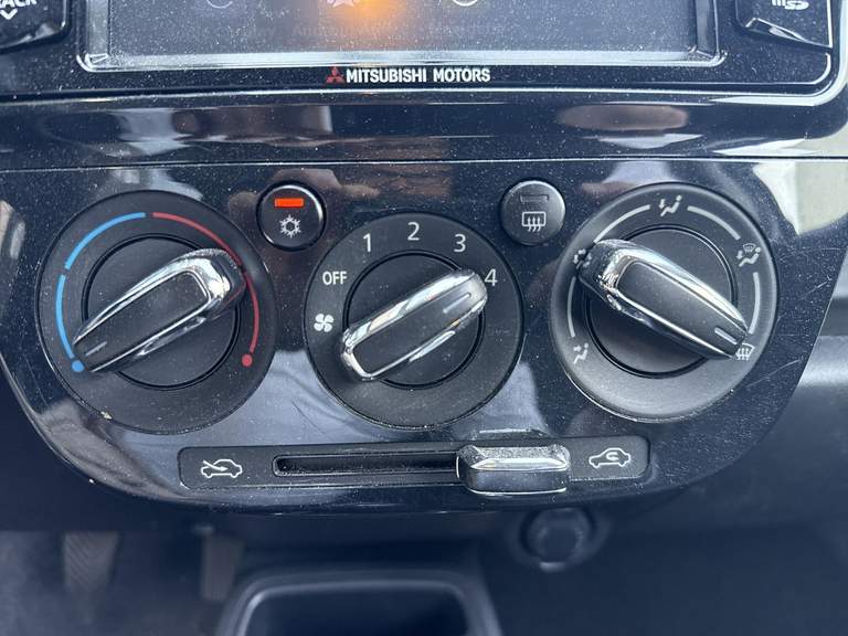 Mitsubishi Mitsubishi