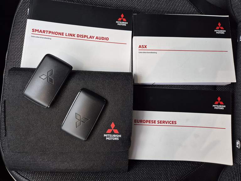 Mitsubishi Mitsubishi