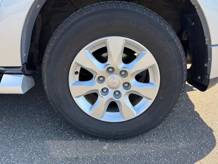 Mitsubishi Mitsubishi