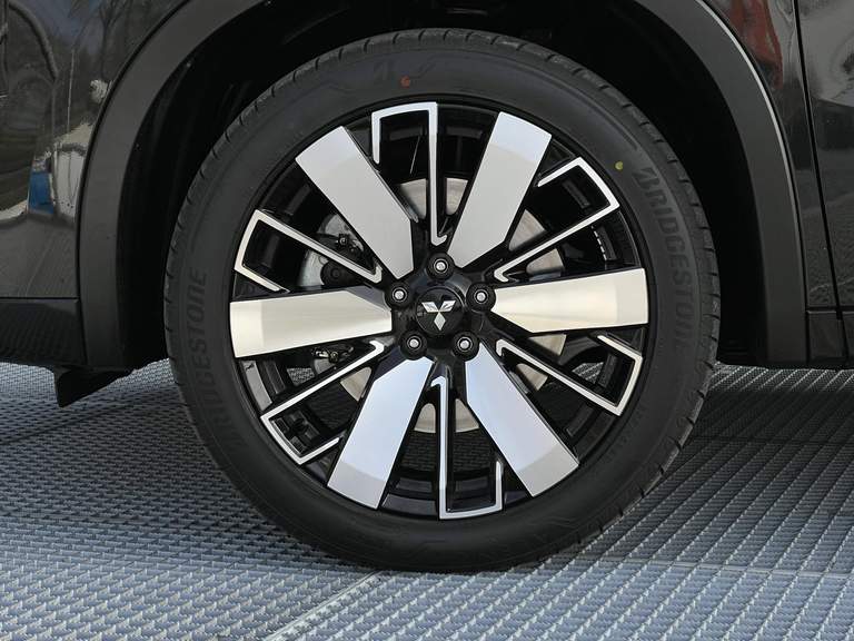 Mitsubishi Mitsubishi