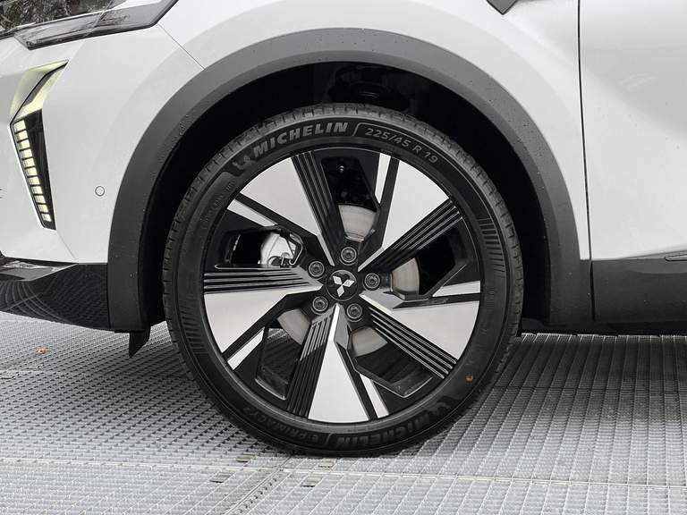 Mitsubishi Mitsubishi