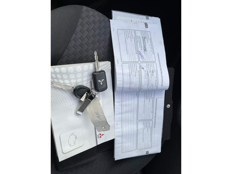 Mitsubishi Mitsubishi