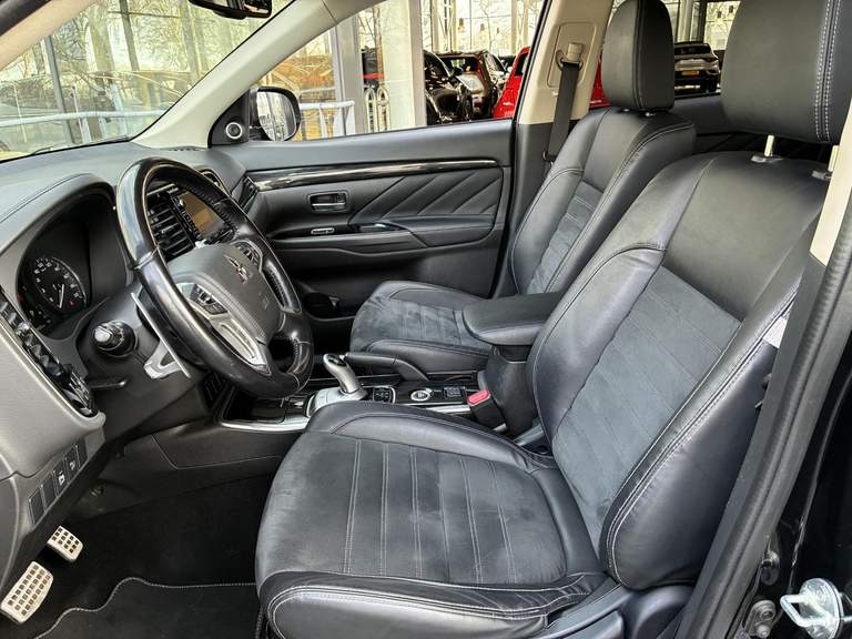 Mitsubishi Mitsubishi