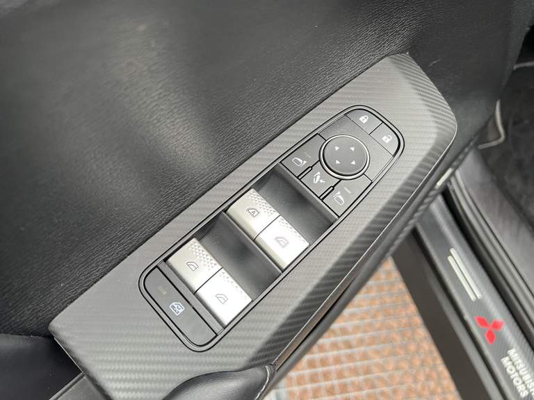 Mitsubishi Mitsubishi