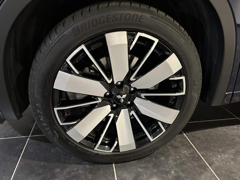 Mitsubishi Mitsubishi